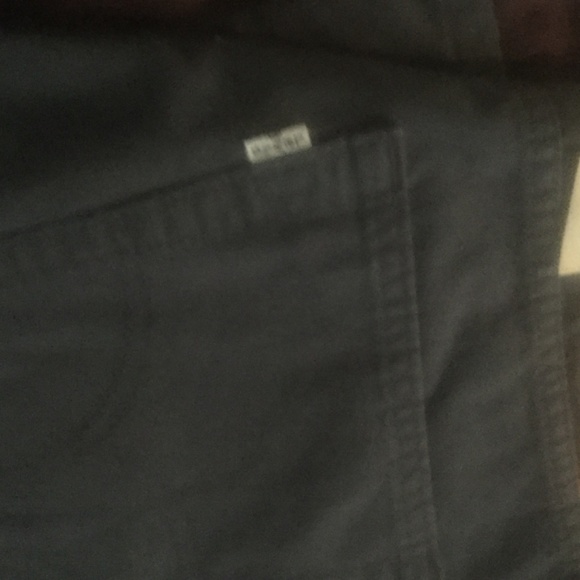 Levis - Picture 6 of 7